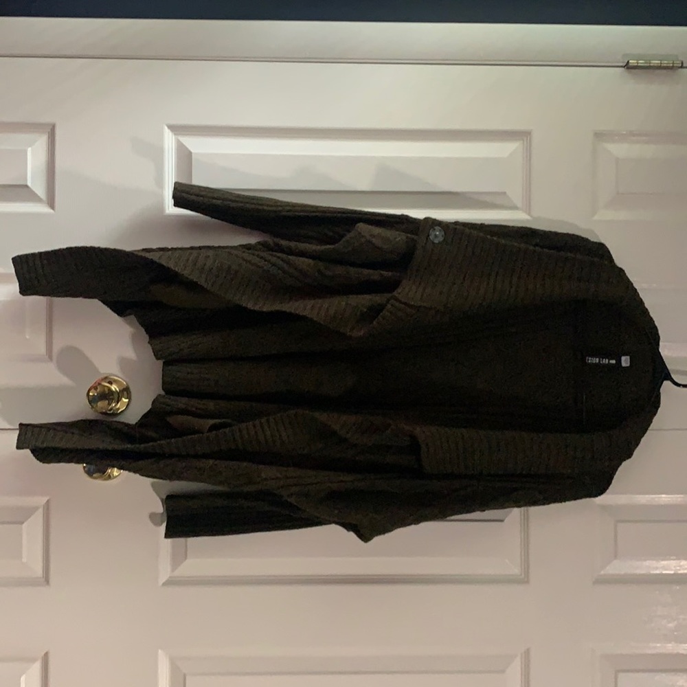 Woman’s Cardigan